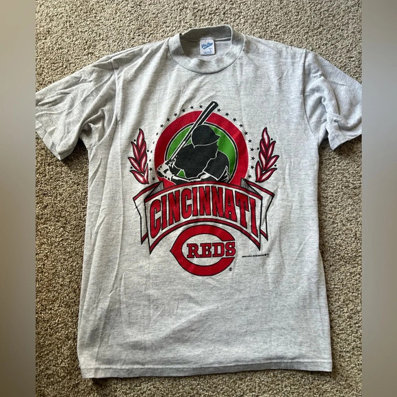 Vintage Tops - Vintage Cincinnati Reds Shirt